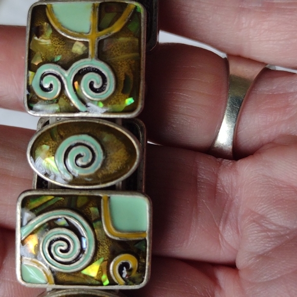 Silver metal and green enamel bracelet - Picture 3 of 4